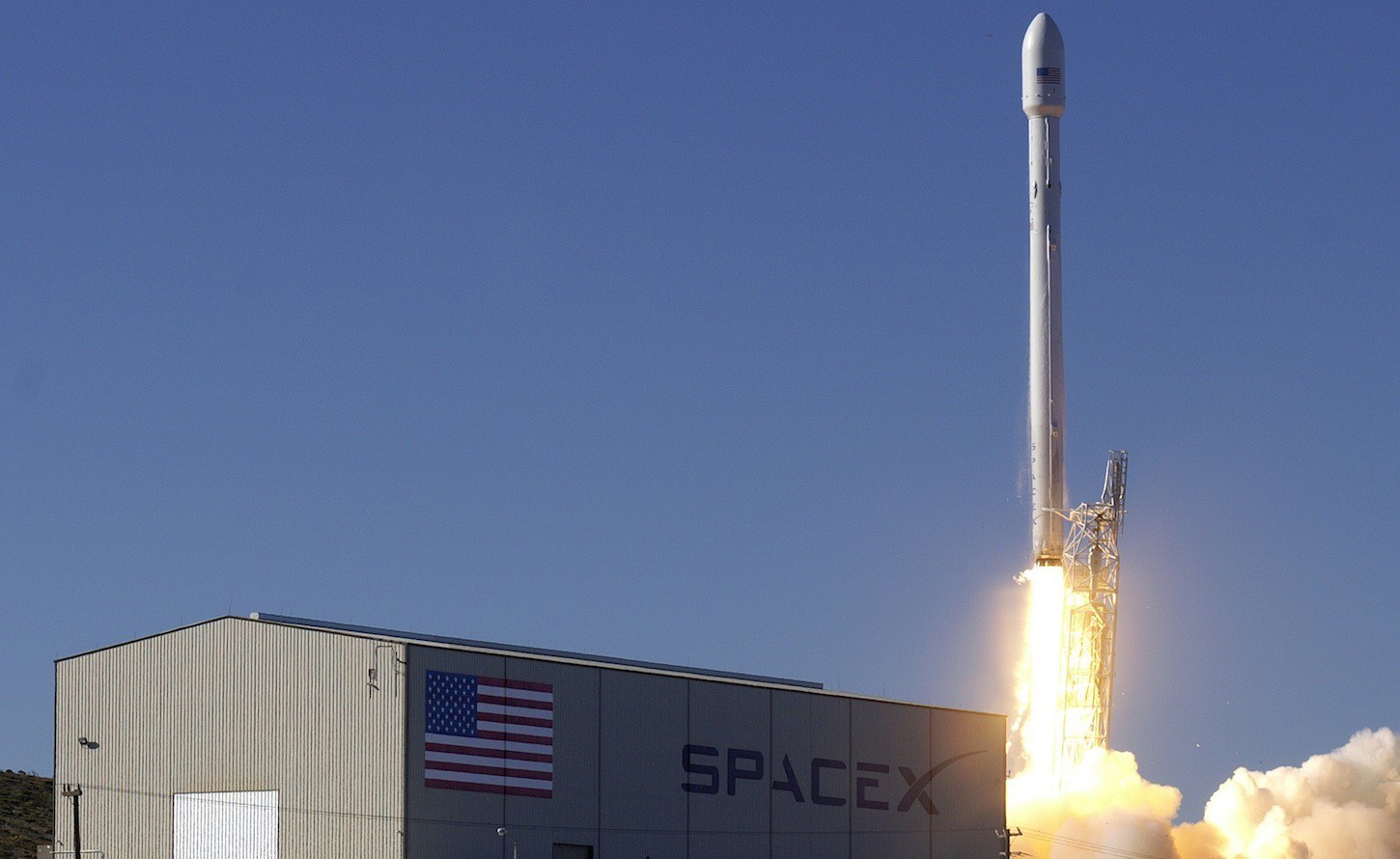 Falcon 9 1.1 liftoff